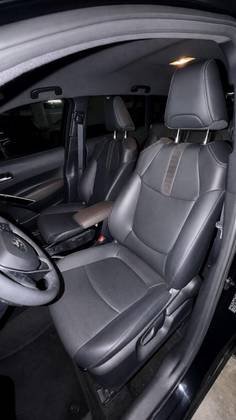 TOYOTA COROLLA CROSS 2.0 VVT-IE FLEX XRE DIRECT SHIFT TOYOTA COROLLA CROSS 2.0 VVT-IE FLEX XRE DIRECT SHIFT